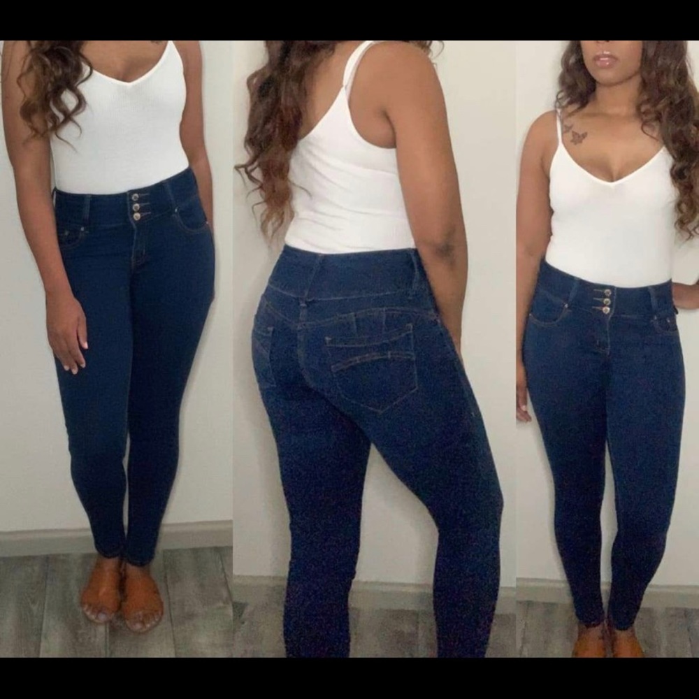 High Waisted Jeans